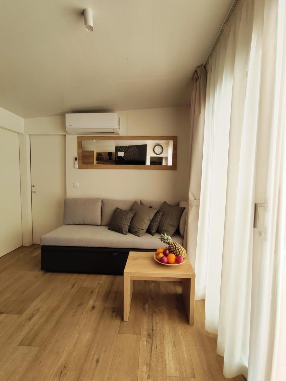 Mobile Home Kala Biograd Na Moru Exterior foto